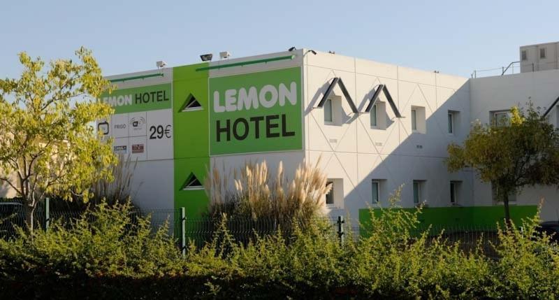 Lemon Hotel Tarascon Exterior foto