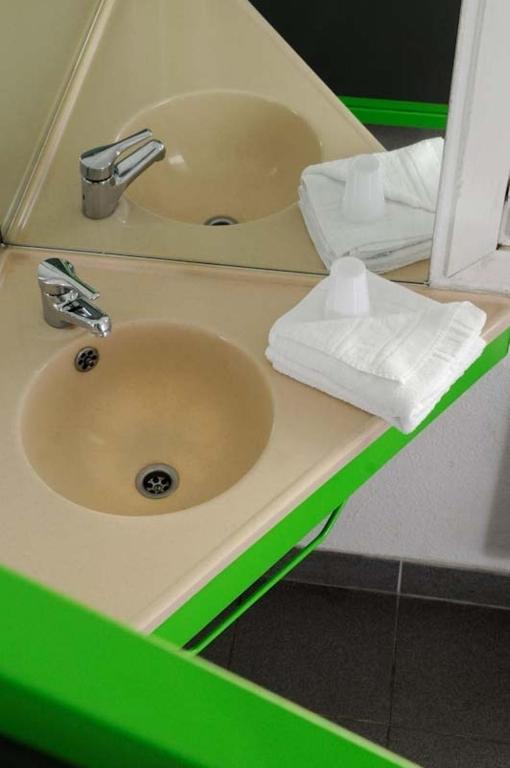 Lemon Hotel Tarascon Quarto foto